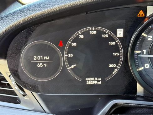 Used 2020 Porsche 911 Carrera image 27