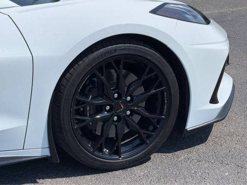 Used 2023 Chevrolet Corvette Stingray Preferred Conv w/ Z51 Performance Package RWD image 6