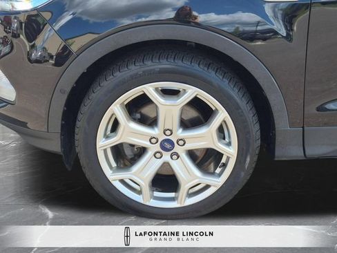 Used 2019 Ford Escape Titanium w/ U9j03 - Titanium Tow Package AWD/4WD image 33