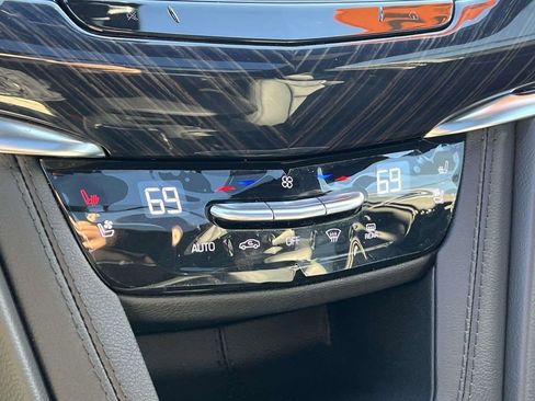 Certified 2025 Cadillac XT6 Premium Luxury w/ Technology Package image 29