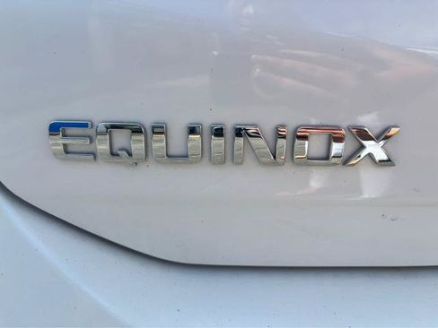 Used 2024 Chevrolet Equinox LT AWD/4WD image 26