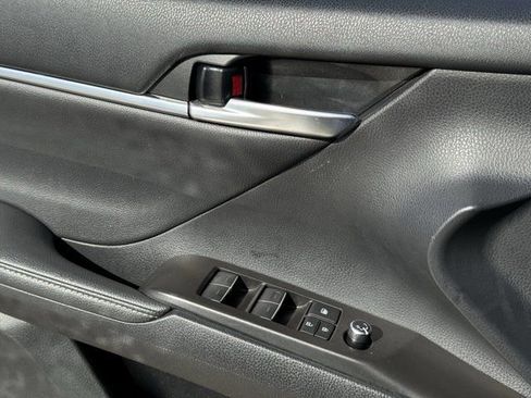 Used 2024 Toyota Camry XSE image 27