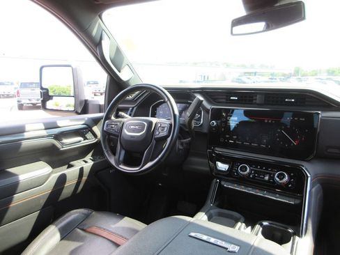 Certified 2024 GMC Sierra 2500 AT4 w/ AT4 Preferred Package AWD/4WD image 28
