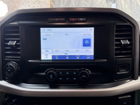 Used 2022 Ford F150 XLT w/ Trailer Tow Package image 15