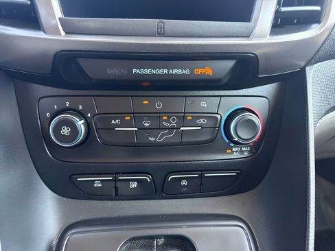 Used 2021 Ford Transit Connect XLT FWD image 17