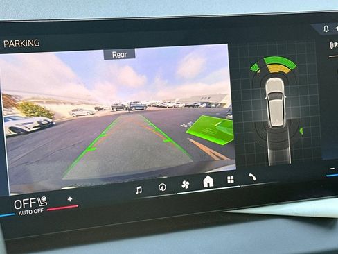 Used 2025 BMW X3 xDrive30i w/ Convenience Package image 23