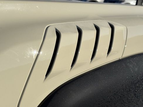 New 2025 Ford Bronco Raptor w/ Interior Carbon Fiber Pack image 10