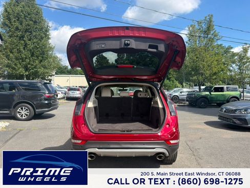 Used 2018 Lincoln MKC Premiere FWD image 13