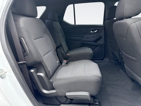 Used 2023 Chevrolet Traverse LT AWD/4WD image 19