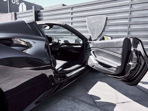 Used 2018 Ferrari 488 Spider image 30