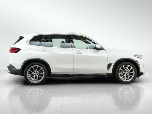 Used 2024 BMW X5 xDrive40i AWD/4WD image 6