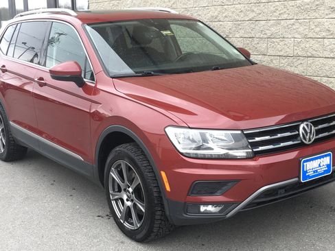 Used 2020 Volkswagen Tiguan SEL AWD/4WD image 1