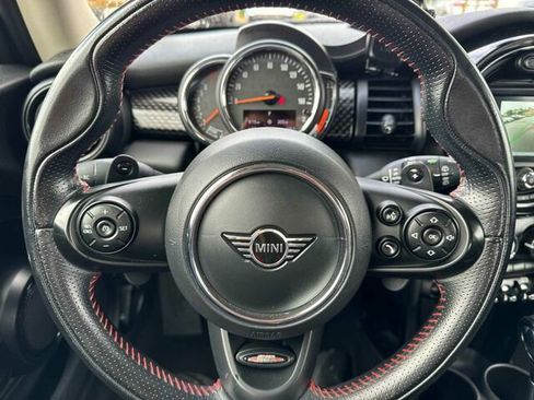 Used 2019 MINI Cooper S image 26
