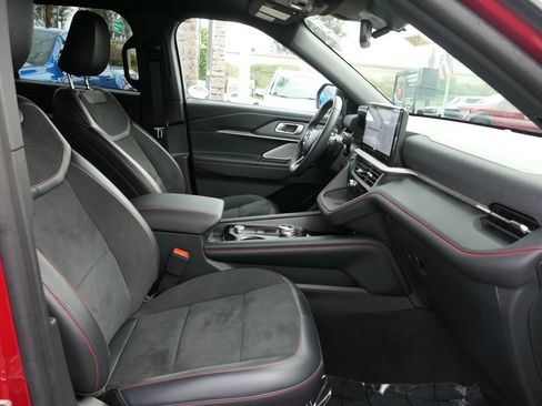 Used 2025 Ford Explorer ST w/ Sun And Sound Package RWD image 28