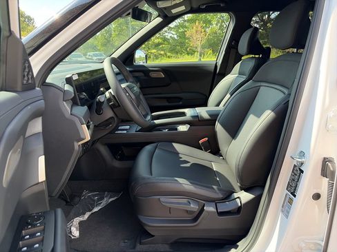 New 2027 Kia Telluride LX FWD image 15