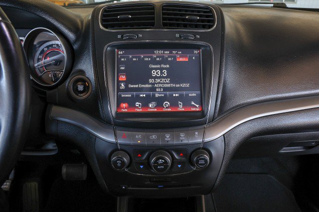 Used 2017 Dodge Journey Crossroad FWD image 13