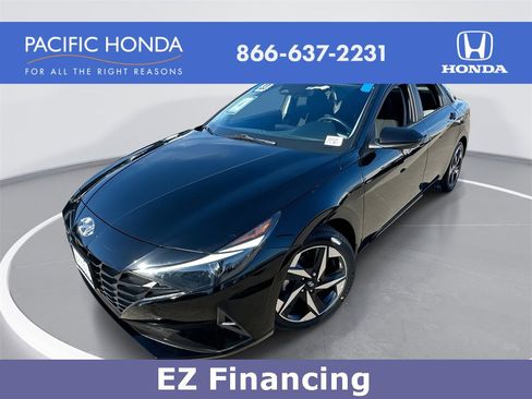 Used 2023 Hyundai Elantra SEL w/ Convenience Package image 1