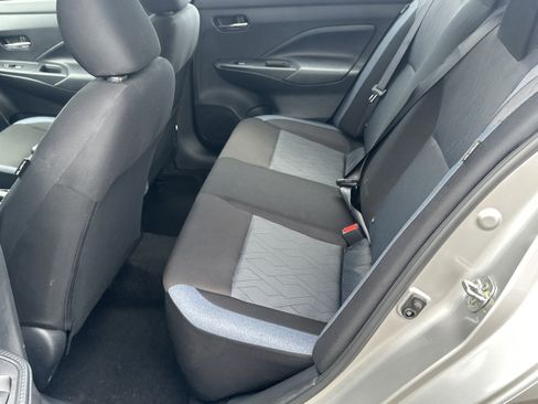 Used 2025 Nissan Versa SV FWD image 20