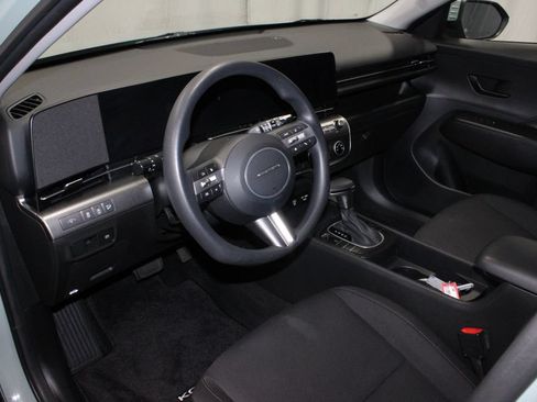 Used 2024 Hyundai Kona SE AWD/4WD image 22