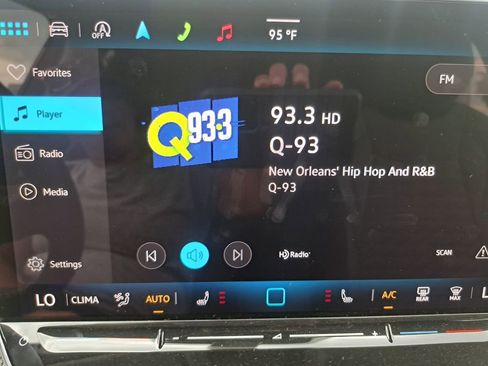 New 2025 Volkswagen Tiguan S image 10