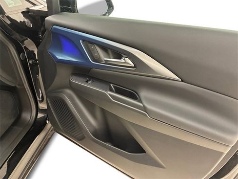 Used 2025 Chevrolet Equinox EV LT w/ Convenience Package image 15