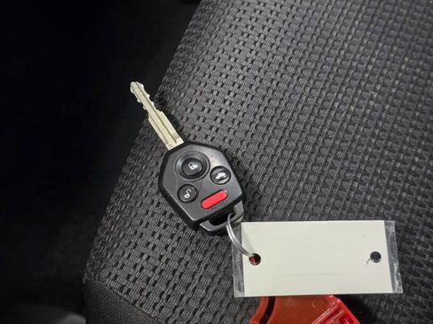 Used 2023 Subaru Outback Premium image 31