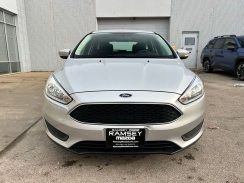 Used 2017 Ford Focus SE image 9