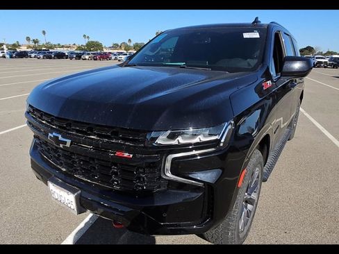 Used 2023 Chevrolet Tahoe Z71 image 2