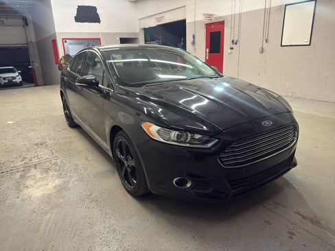 Used 2016 Ford Fusion SE w/ Equipment Group 201A AWD/4WD image 1