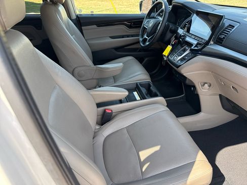 Used 2018 Honda Odyssey Elite image 64