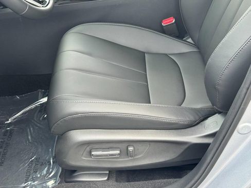 Certified 2026 Acura ADX FWD image 19