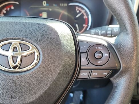 Certified 2025 Toyota RAV4 XLE image 19