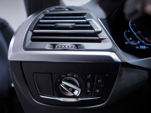 Used 2024 BMW X3 xDrive30i w/ Convenience Package image 19