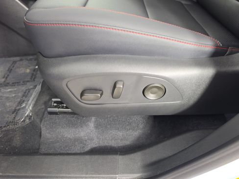 Used 2026 Chevrolet Traverse Z71 w/ Enhanced Driving Package AWD/4WD image 18