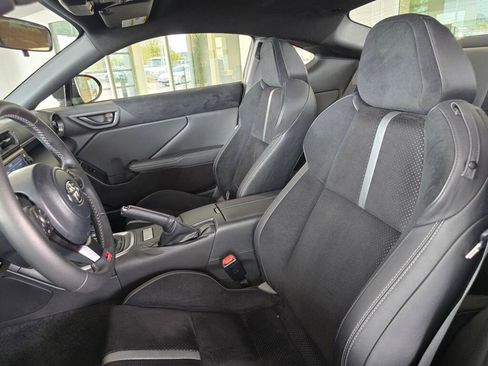 Used 2023 Toyota GR86 Premium w/ ALL Weather Mat Package (TMS) RWD image 17