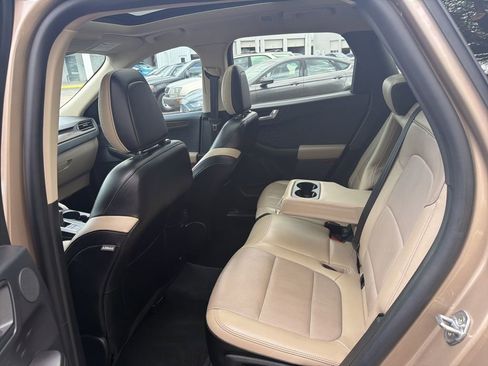 Used 2020 Ford Escape Titanium image 24