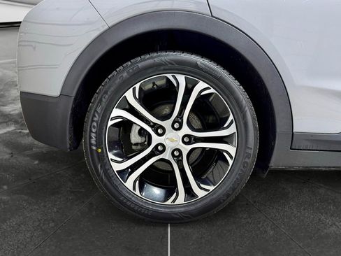 Used 2019 Chevrolet Bolt Premier w/ Infotainment Package image 36