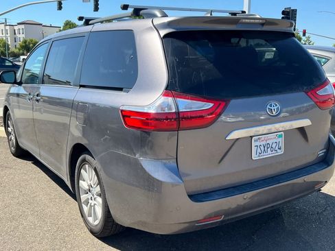 Used 2016 Toyota Sienna Limited AWD/4WD image 6