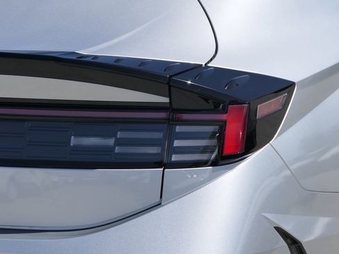 Used 2025 Hyundai Sonata SEL FWD image 3
