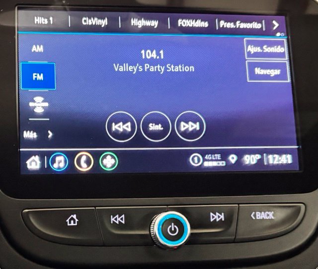 Used 2023 Chevrolet Equinox RS w/ RS Leather Package FWD image 14
