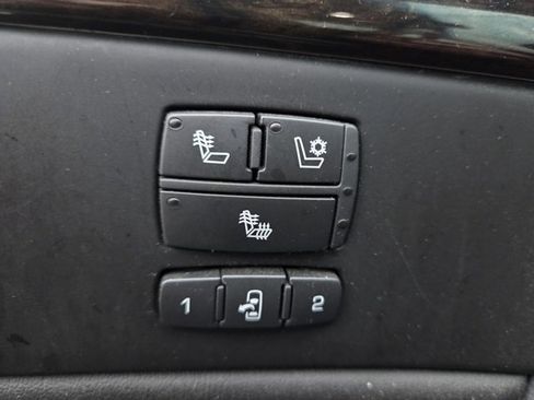 Used 2011 Cadillac DTS image 12