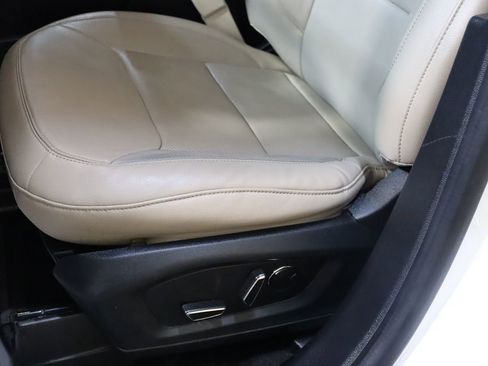 Used 2020 Ford Explorer Limited AWD/4WD image 34