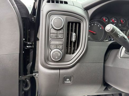 New 2026 GMC Sierra 1500 Pro AWD/4WD image 15