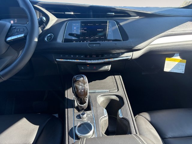 Used 2021 Cadillac XT4 Premium Luxury w/ Cold Weather Package FWD image 11