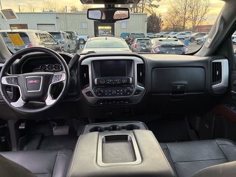 Used 2017 GMC Sierra 1500 SLT w/ SLT Premium Package image 12