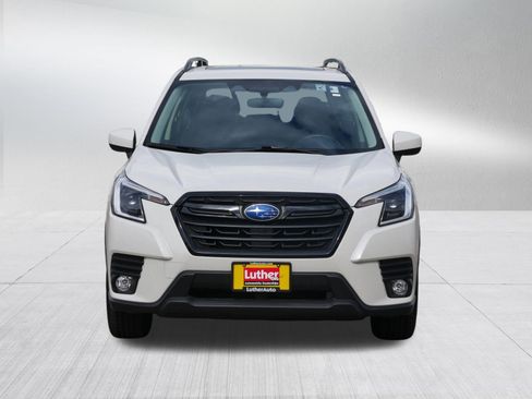 Used 2023 Subaru Forester Premium AWD/4WD image 2
