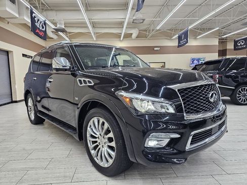 Used 2017 INFINITI QX80 4WD w/ Deluxe Technology Package image 4