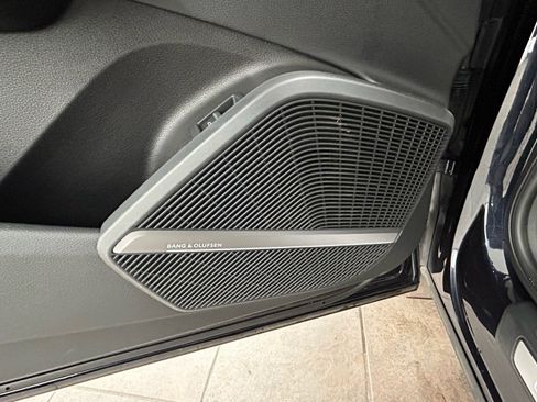 Used 2018 Audi SQ5 Prestige image 25