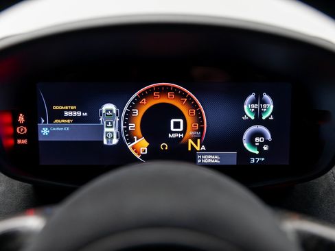 Used 2020 McLaren 620R image 16