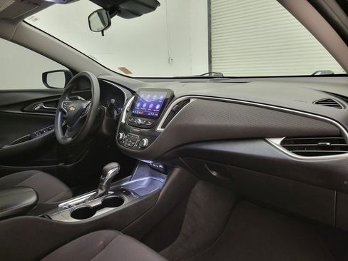 Used 2023 Chevrolet Malibu LT image 35